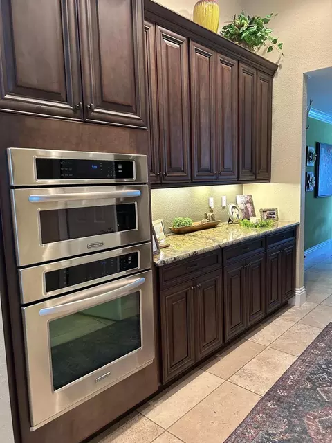 Kitchen - 1476 NE 40th Ave, Okeechobee, FL 34972 photo 4 of 7