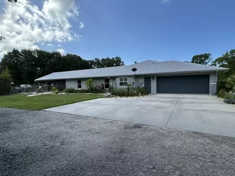 Exterior - 1476 NE 40th Ave, Okeechobee, FL 34972 photo 5 of 22