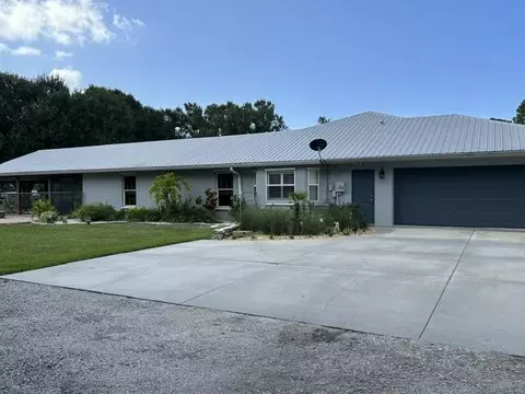 Exterior - 1476 NE 40th Ave, Okeechobee, FL 34972 photo 3 of 22