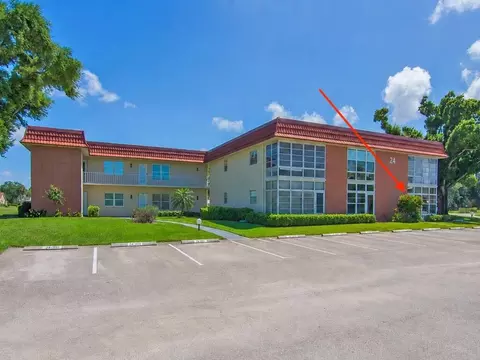 24 Pine Arbor Ln #103, Vero Beach, FL 32962