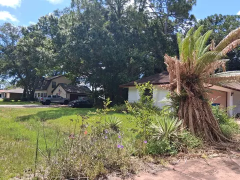 230 Peake St NE, Palm Bay, FL 32907