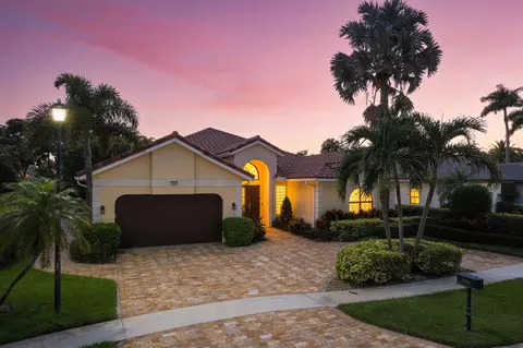 7795 La Corniche Cir, Boca Raton, FL 33433