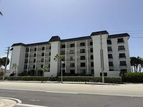 3200 N Ocean Dr #104, Hollywood, FL 33019