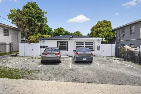 709 13th St, West Palm Beach, FL 33401