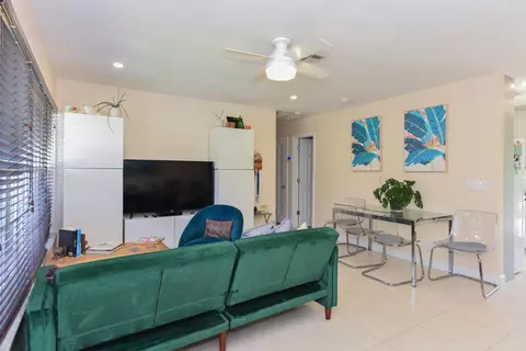 Living - 18625 Loxahatchee River Rd, Jupiter, FL 33458 photo 1 of 1
