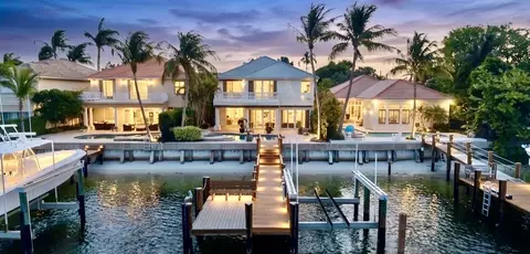 712 Sandy Point Ln, North Palm Beach, FL 33410