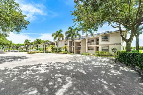 12870 Briarlake Dr #106, Palm Beach Gardens, FL 33418