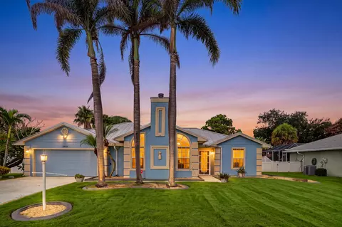 6908 Bronte Cir, Port Saint Lucie, FL 34952