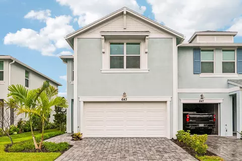 643 Salisbury Cir, Fort Pierce, FL 34982