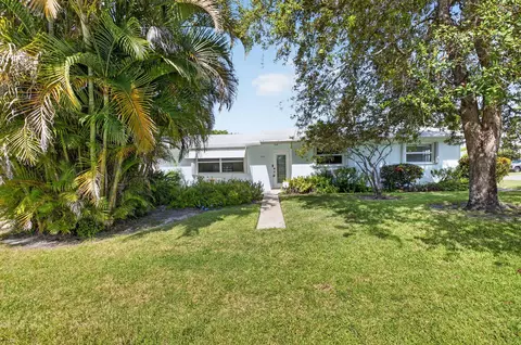 1205 SW 1st St, Boynton Beach, FL 33435