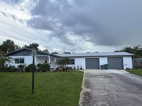 1315 Parkland Blvd, Fort Pierce, FL 34982