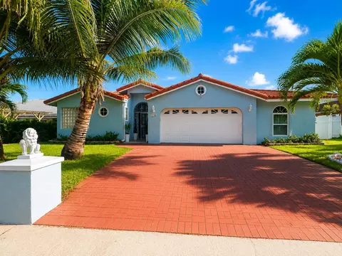 1716 Pierce Dr, Lake Worth Beach, FL 33460