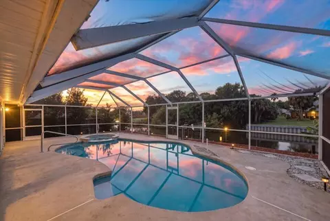 320 NE Surfside Ave, Port Saint Lucie, FL 34983