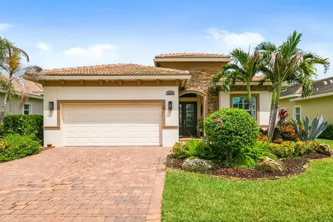8864 SW Montova Way, Port Saint Lucie, FL 34987