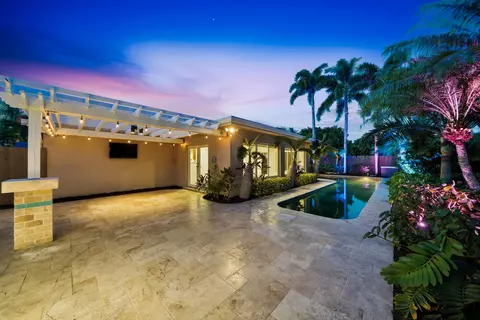 Exterior - 2010 NE 31st St, Lighthouse Point, FL 33064 photo 14 of 14