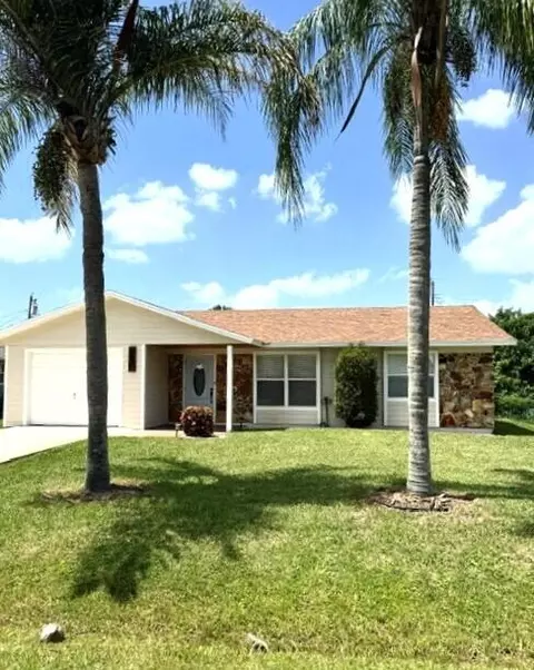 3017 SE Orchid St, Stuart, FL 34997