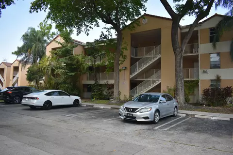 8298 NW 24th St, Coral Springs, FL 33065