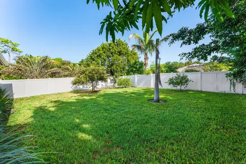 Exterior - 6855 4th St, Jupiter, FL 33458 photo 7 of 7