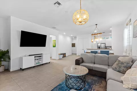 Living - 6855 4th St, Jupiter, FL 33458 photo 1 of 1
