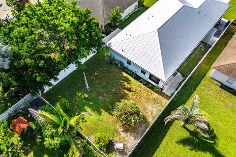 View/Area - 6855 4th St, Jupiter, FL 33458 photo 3 of 5