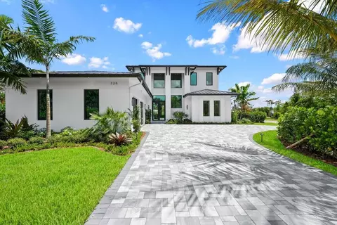 325 W Riverside Dr, Jupiter, FL 33469