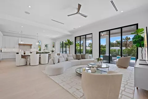 Living - 325 W Riverside Dr, Jupiter, FL 33469 photo 1 of 3