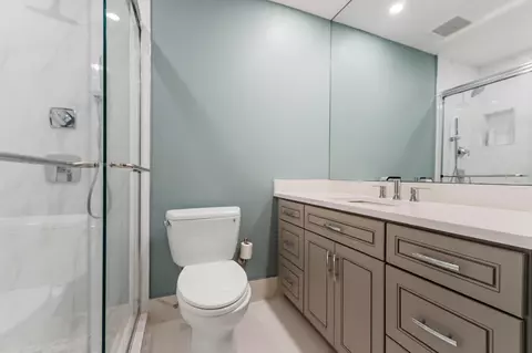 Bath - Undisclosed, Jupiter, FL 33477 photo 4 of 5