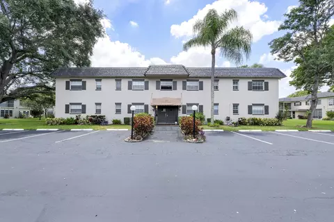 5661 SW 2nd Ct #201, Margate, FL 33068