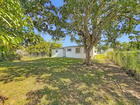 10235 SW 177th St, Miami, FL 33157