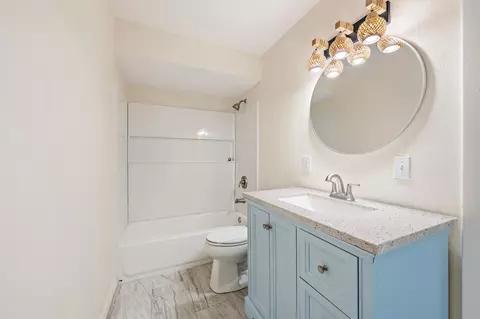 Bath - 1163 NW 16th Pl, Stuart, FL 34994 photo 2 of 2