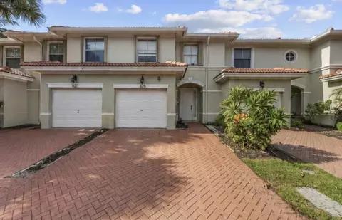 6119 Seminole Gardens Cir, Riviera Beach, FL 33418