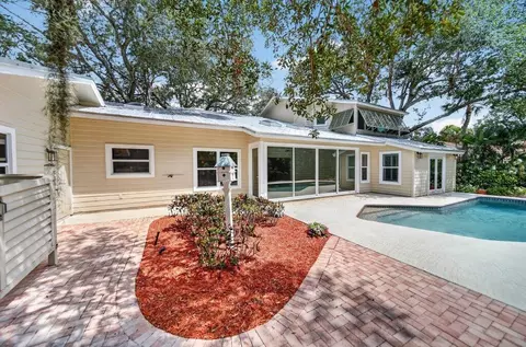 Exterior - 15 Heritage Way, Sewalls Point, FL 34996 photo 9 of 9