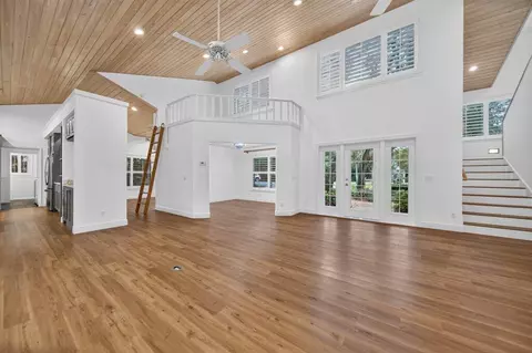 Living - 15 Heritage Way, Sewalls Point, FL 34996 photo 3 of 8
