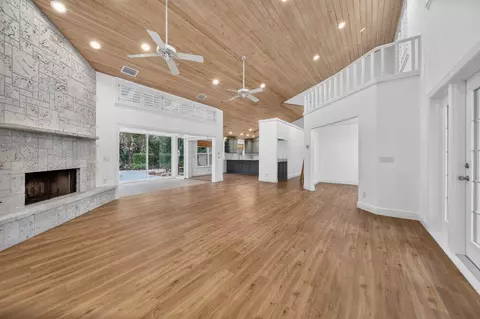 Living - 15 Heritage Way, Sewalls Point, FL 34996 photo 4 of 8
