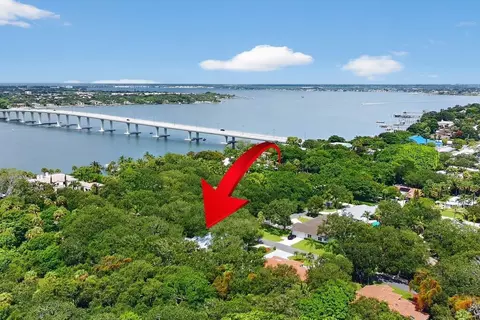 View/Area - 15 Heritage Way, Sewalls Point, FL 34996 photo 2 of 7