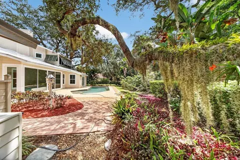 Exterior - 15 Heritage Way, Sewalls Point, FL 34996 photo 5 of 9
