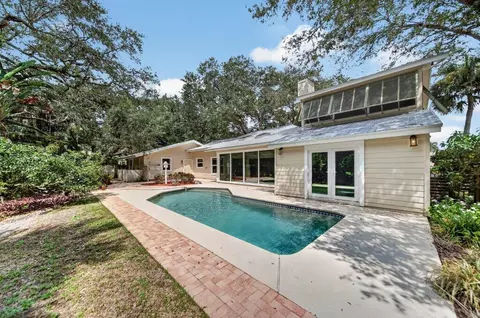 Exterior - 15 Heritage Way, Sewalls Point, FL 34996 photo 8 of 9