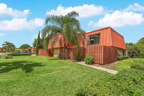 3358 Meridian Way N #B, Palm Beach Gardens, FL 33410