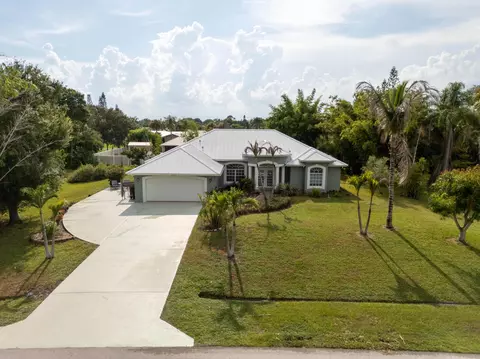 2142 SE Morningside Blvd, Port Saint Lucie, FL 34952