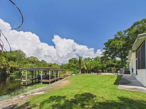 Exterior - 501 NE 8th Ave, Okeechobee, FL 34972 photo 5 of 7