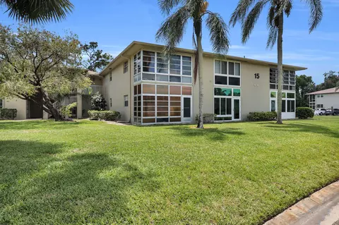 15 Lake Vista Trl #205, Port Saint Lucie, FL 34952