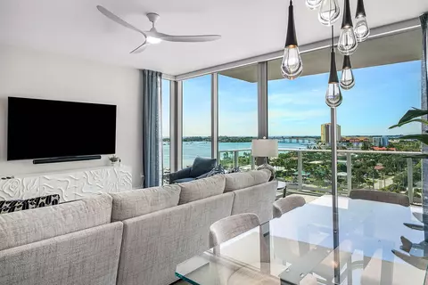 220 Lake Shore Dr #1107, Lake Park, FL 33403
