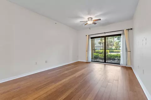3020 Alcazar Pl #106, Palm Beach Gardens, FL 33410