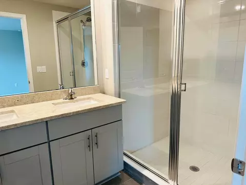 Bath - 3949 SE Mentmore Ln, Stuart, FL 34997 photo 2 of 4