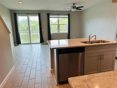 Kitchen - 3949 SE Mentmore Ln, Stuart, FL 34997 photo 1 of 2