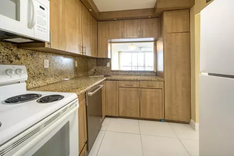 4501 NE 21st Ave #412, Fort Lauderdale, FL 33308