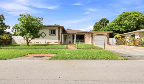 655 W Melrose Cir, Fort Lauderdale, FL 33312
