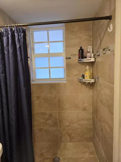Bath - 101 E Mcnab Rd #217, Pompano Beach, FL 33060 photo 3 of 4