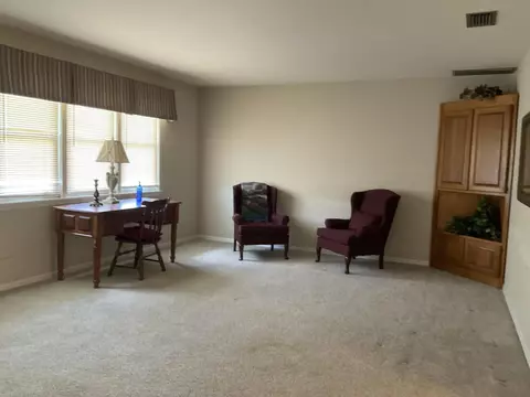 Living - 2438 SE 32nd St, Okeechobee, FL 34974 photo 2 of 2
