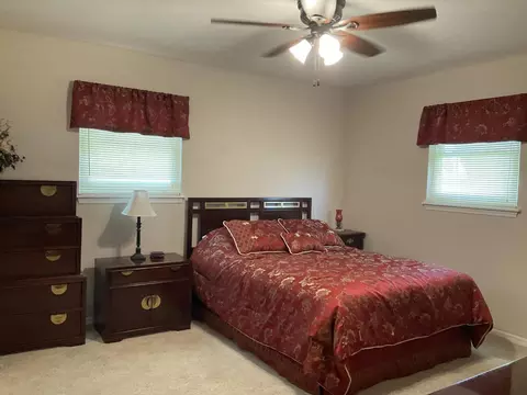 Bedroom - 2438 SE 32nd St, Okeechobee, FL 34974 photo 2 of 2